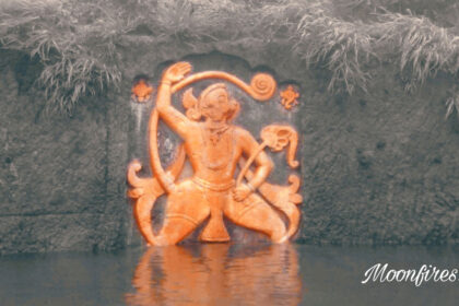श्री हनुमान जी आरती - आरती कीजै हनुमान लला की