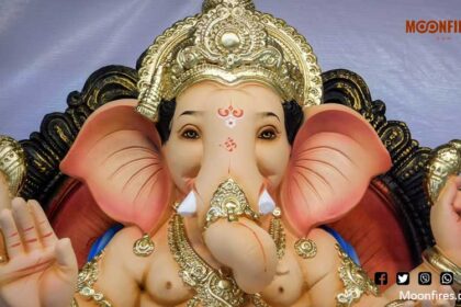 घालीन लोटांगण, वंदीन चरण । डोळ्यांनी पाहीन रूप तुझे ॥