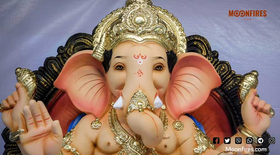 घालीन लोटांगण, वंदीन चरण । डोळ्यांनी पाहीन रूप तुझे ॥